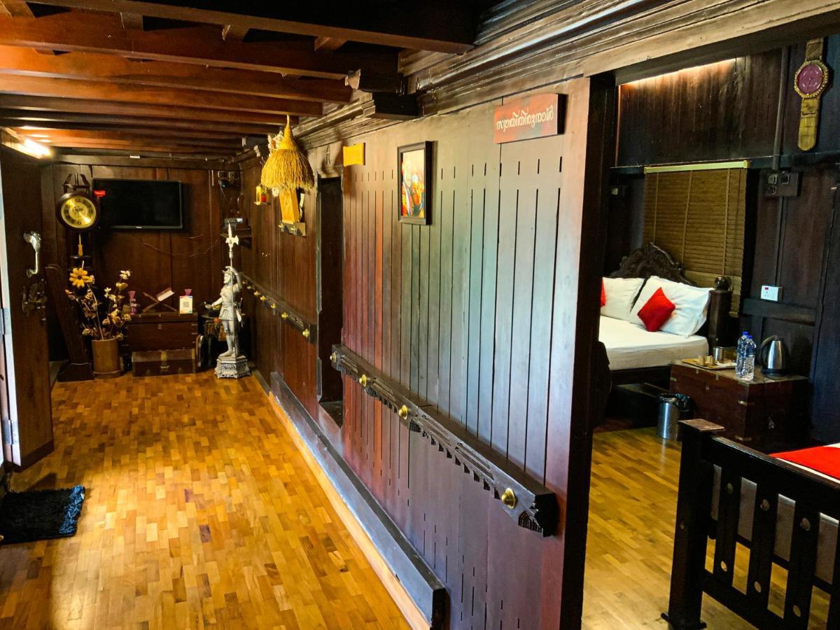 Castillo De Woods , The Private Luxury Villa , 8 Bhk, Vattavada Kottakamboor Zewnętrze zdjęcie